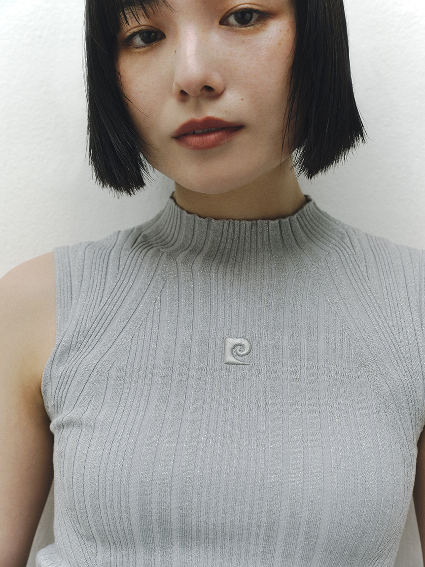★大人気商品★ 新作！【pierre cardin】ノースリーブハイネックリブプル トップス